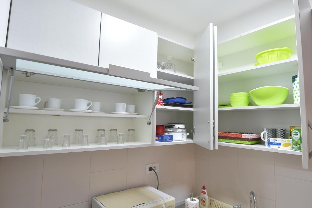 Apartment Sinisa With Garage โนวีซาด ภายนอก รูปภาพ